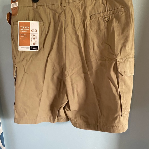 Hagar shorts with stretchy waist - Picture 3 of 5